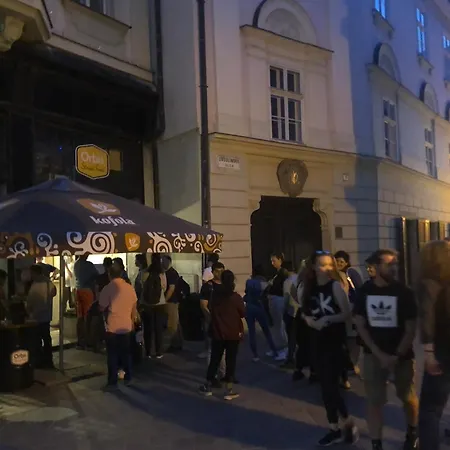 Netradicny V Centre Daire