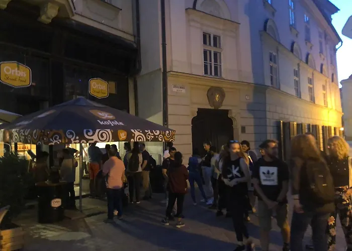 Netradicny V Centre Apartman