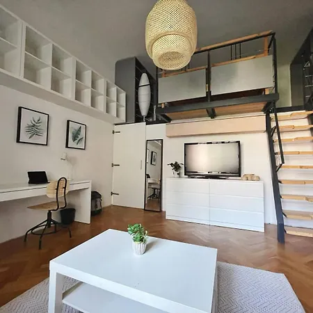 Netradicny V Centre Apartment Bratislava